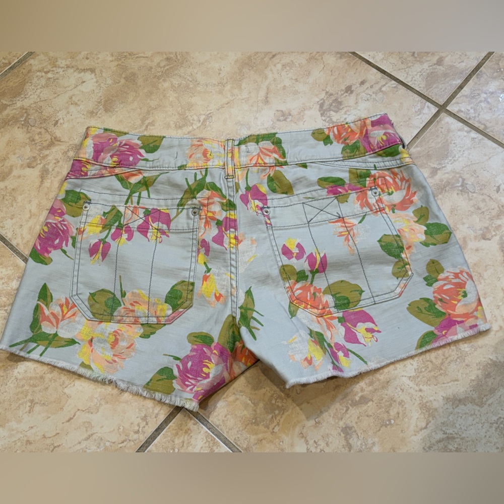 Anthropologie Pilcro The Wanderer Low-Rise Floral Shorts Size 29 - Picture 10 of 14